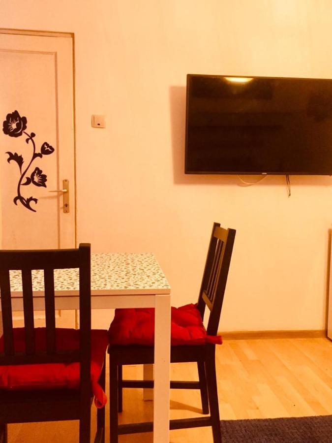 Central Charming Apartments บูคาเรสต์ ภายนอก รูปภาพ